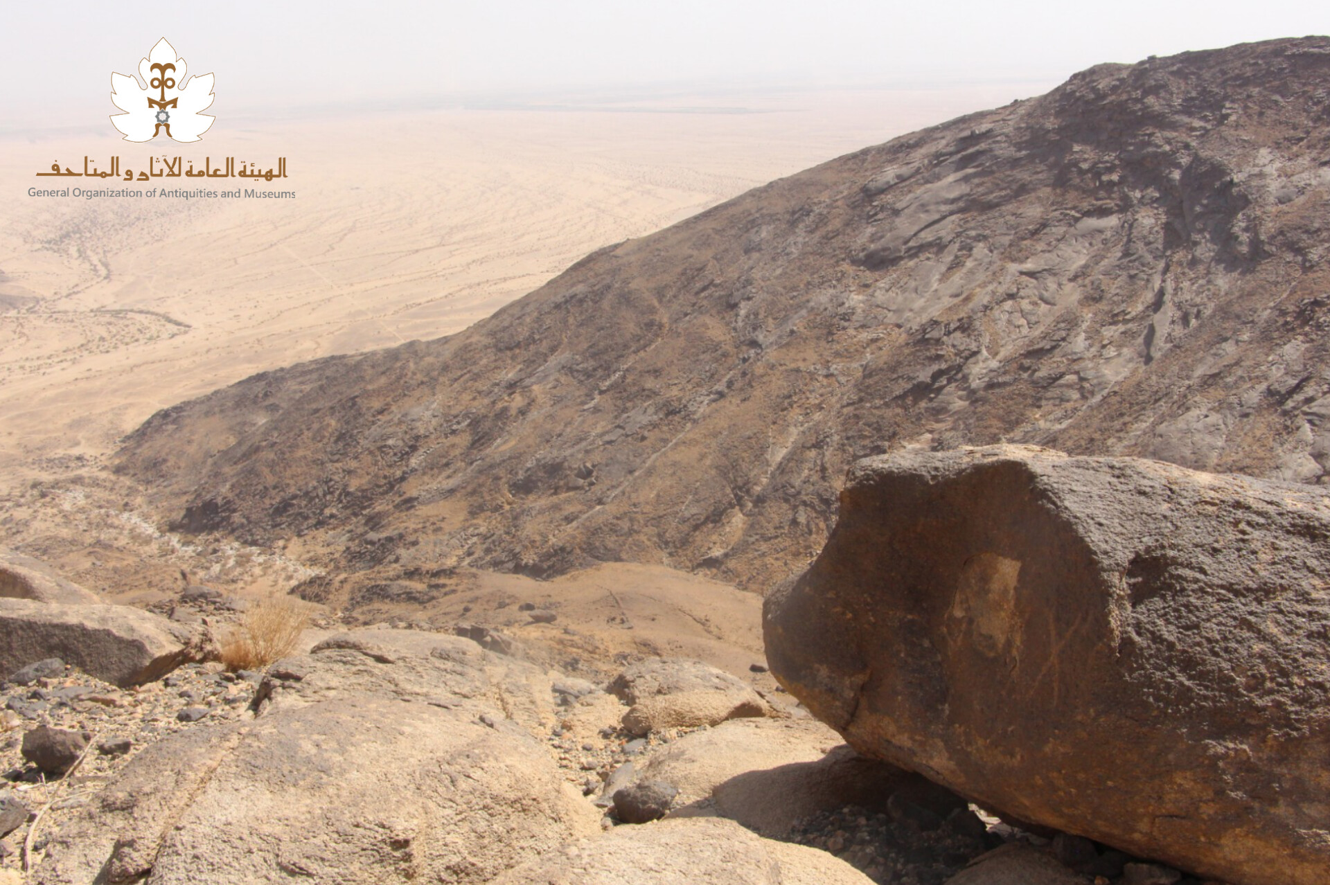 نزول ميداني والكشف عن مواقع أثرية جديدة بمحافظة الجوف - صورة إضافية 1